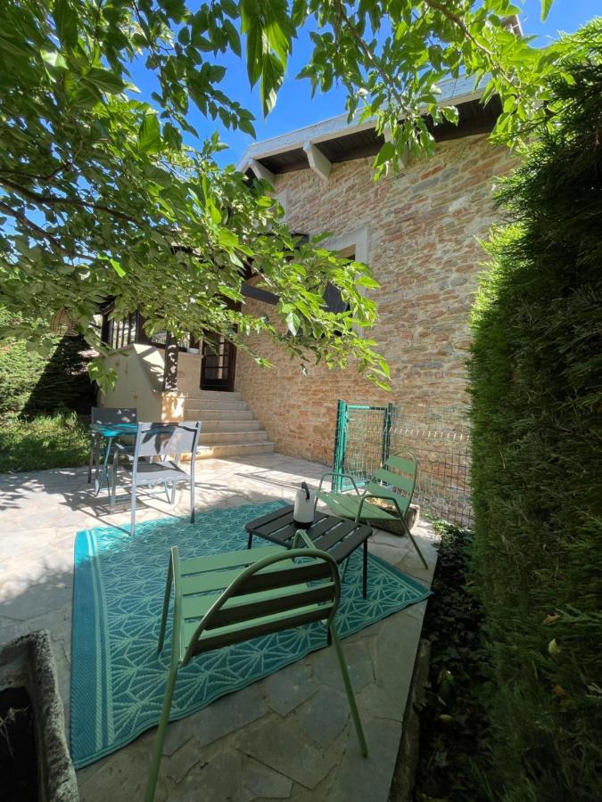 Maison Au Pied De La Roche Solutré-Pouilly Extérieur photo